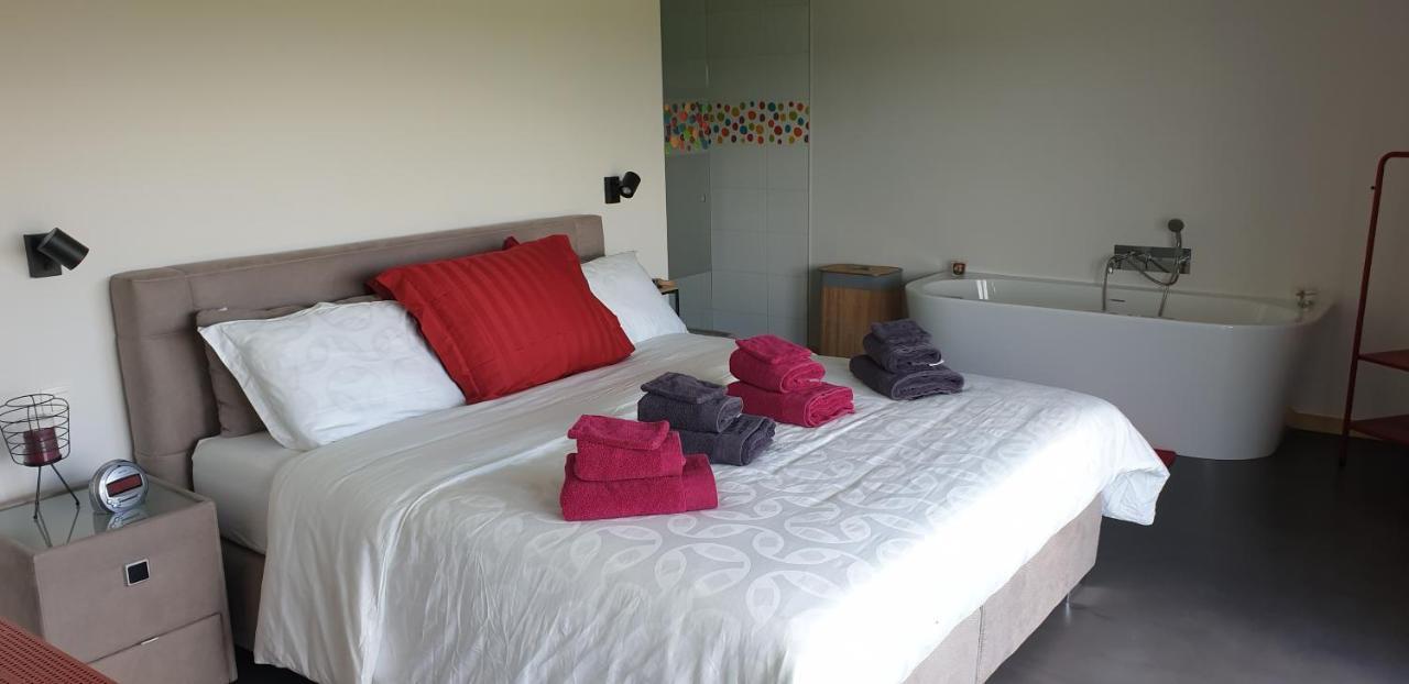 Le Repaire Du Nez Rouge Appartement Stavelot Buitenkant foto